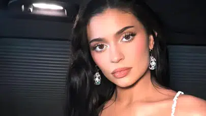 Genç Yaşta Zirveye Çıkan İsim: Kylie Jenner’ın Dikkat Çeken Hayatı