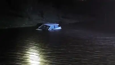 Adıyaman’da sular yükseldi, araçlar battı...Sel anı kamerada!