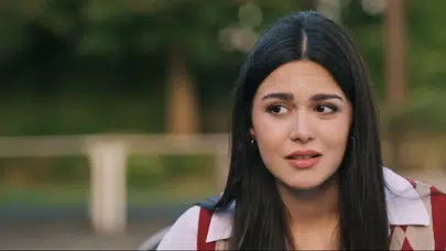 Kızılcık Şerbeti Yasemin kim, gerçek adı ne, kaç yaşında, hangi dizilerde rol aldı?