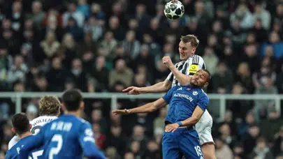 Karabağ Direndi Ama Yetmedi! Newcastle Şampiyonlar Ligi’nde Yoluna Devam Ediyor