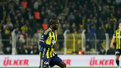 Fenerbahçe’nin yeni transferi Kante, taraftarla ilk buluşmasını yaptı!