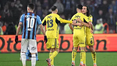 Trabzon’da 5 Gollü Gece! Fenerbahçe Üç Puanı Aldı