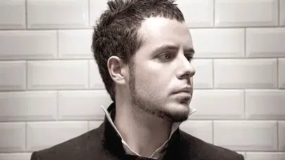 Emre Aydın kaç yaşında, aslen nereli, aşk şarkıları ve gelecek albümleri neler?