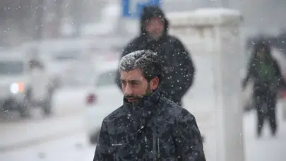 İstanbul’a kar geri dönüyor! 25 il için beyaz alarm, sıcaklık 1 dereceye düşecek