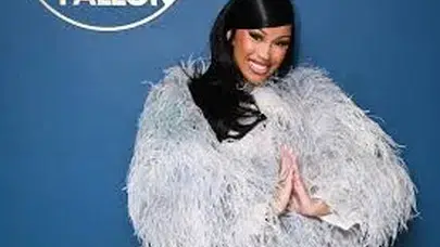 Robotla dans eden Cardi B yere mi düştü? San Francisco’da yaşanan kaza neden gündem oldu?