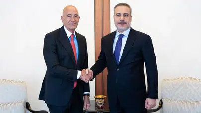 Ankara’da Kritik Görüşme! Bakan Fidan, ABD Büyükelçisi Barrack ile Bir Araya Geldi