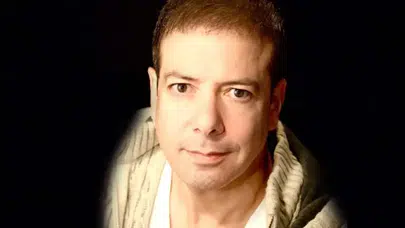 Canberk Uçucu Hangi Dizilerde Oynadı, Devlet Tiyatroları Kariyeri Nasıldı?