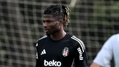 EL BİLAL TOURE NEDEN ELEŞTİRİLDİ? Beşiktaşlı futbolcu taraftara ne söyledi? Gençlerbirliği galibiyeti sonrası olay paylaşım ne?