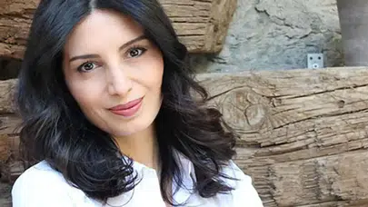 Başak Sayan’ın Bilinmeyen Yönü: Kamera Önünden Senaryo Masasına