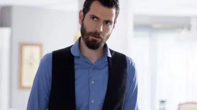 Sahne enerjisiyle iz bırakan oyuncu Korel Cezayirli’nin yükselişi