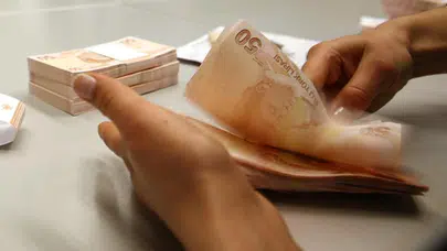 BAYRAM İKRAMİYESİ EMEKLİ SANDIĞI (4C) YATTI MI (19 MART) NE ZAMAN HESABA GEÇER! 19 Mart Arife Günü Ödeme Ne Zaman Hesaba Geçer?