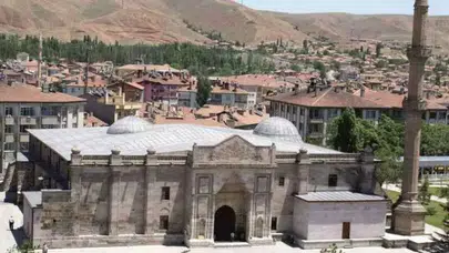 AKSARAY URFA ARASI KAÇ KİLOMETRE? Kaç saat sürer, ulaşım seçenekleri ve yol güzergahı