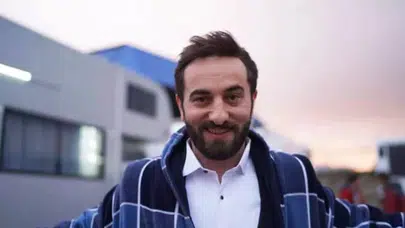 Komedinin yeni nesil temsilcisi Cem Gelinoğlu sahneleri sallıyor