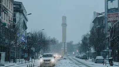 Eksi 6 Derece Çorum’da Sabah Servis Saatlerini Zorladı