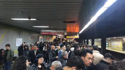 Ankara’da metro kaosu: Ulus İstasyonu’ndaki olay sabah trafiğini kilitledi
