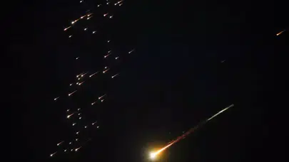 İran İlk Kez Kullandı! Hürremşehr-4 Füzesi Tel Aviv’i Hedef Aldı