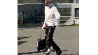 Fransa Kampında Ekitike Krizi! Tarzı Alay Konusu Oldu