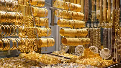 Altın Yeniden Hareketlendi! Gram Altın 7 Bin 240 Lirayı Gördü