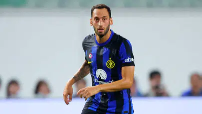 GALATASARAY HAKAN ÇALHANOĞLU TRANSFERİNİ YAPACAK MI? Okan Buruk Hakan’ı kadroda istiyor mu?