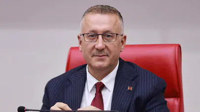 Şok gelişme: Belediye başkanının istifası gündemi sarstı!