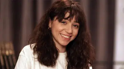 ZEYNEP BASTIK SEVGİLİSİ KİM! Serkay Tütüncü ile mi aşk yaşıyor?