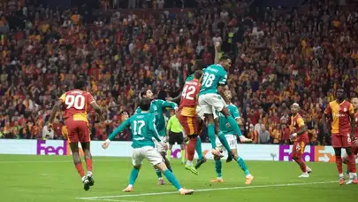 Anfield yolunda yalnız mücadele: Galatasaray’a deplasman şoku