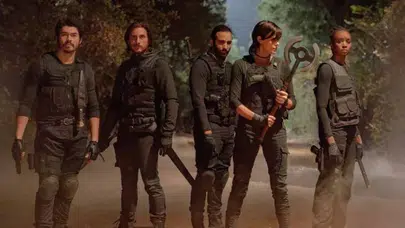 Beş Yıllık Bekleyiş Sona Eriyor: The Old Guard 2 Kadrosuna İki Dev İsim Katıldı