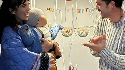 Ünlü Oyuncudan Samimi Paylaşım! Alperen Duymaz’ın Aile Fotoğrafları Dikkat Çekti