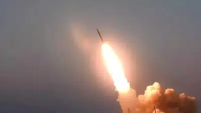 İran’dan BAE’ye 346 hava aracı ve füze, enkaz evlerin bahçesine düştü