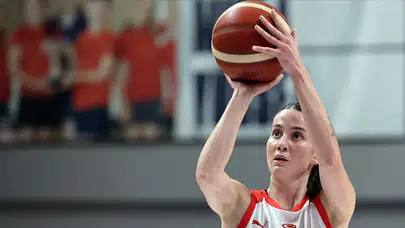 Türk basketbolunun yıldız oyun kurucusu: Olçay Çakır Turgut’un kariyeri!