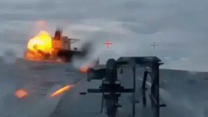 Rus Karasularında Gerilim, Yunan Tankeri Saldırıya Uğradı!