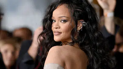 Beverly Hills’te Şok Anlar, Rihanna’nın Evi Kurşunlandı!