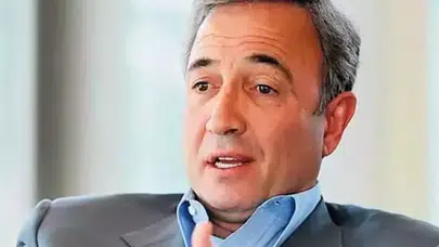 HAMDİ AKIN SEVGİLİSİ!