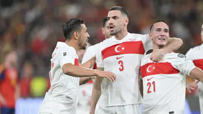 TÜRKİYE ROMANYA MAÇI NE ZAMAN! Muhtemel 11 nasıl, Hakan Çalhanoğlu oynayacak mı?