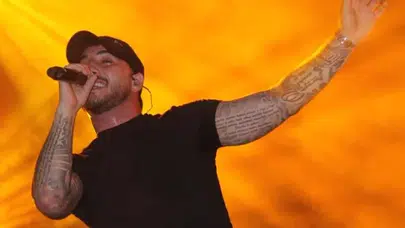 Almanya’da başlayan hip-hop tutkusu Ati242’yi zirveye taşıdı