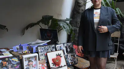 Kalben lokma dağıtıp albüm tanıtımı yaptı