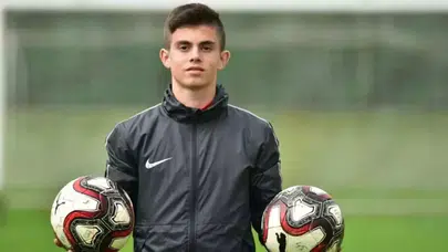 Fenerbahçe’nin Teklif Yaptığı Yiğit Kerem Menemen FK ile Sözleşme Yeniledi!