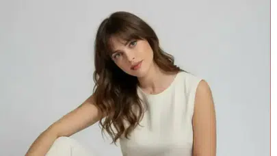 Hülya Avşar filminde gençlik rolü için seçilen oyuncu şaşırttı