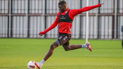 Fenerbahçe maçında sahne alan Mouandilmadji savunmayı dağıttı