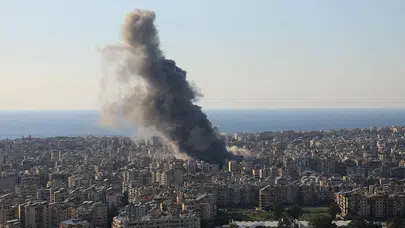 İşgalci İsrail Lübnan’a geniş çaplı hava saldırısı düzenledi!