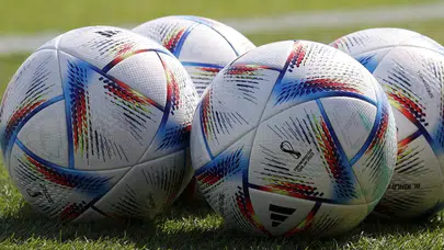 Zirve yarışı kızışıyor: Leipzig, Napoli ve United aynı akşam sahada