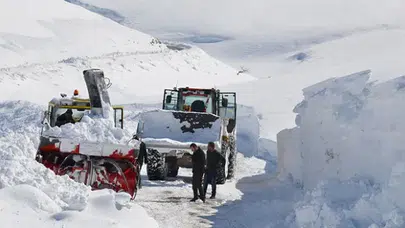 Doğu’da Kar Alarmı! 103 Yerleşim Yeri Ulaşıma Kapandı