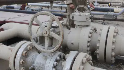 Basra Körfezi’nde Tanker Patlaması! Irak Petrol Limanlarını Kapattı