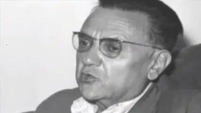 NURULLAH ATAÇ GÜLLERİN GETİRDİĞİ ÖZET! Nurullah Ataç kimdir, kitabın konusu, özeti, ana fikri ve PDF var mı?