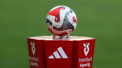 SÜPER LİG’DE ŞAMPİYONLUK YARIŞINDA KİM AVANTAJLI? Galatasaray kaç puanda, Fenerbahçe ve Trabzonspor’un kalan maçları neler?