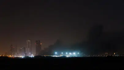 İran’dan Bahreyn hamlesi, ABD üssünün komuta binası hedef alındı