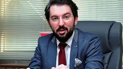 FERHAT MURAT ASLEN NERELİ VE KAÇ YAŞINDA? CNN Türk Akıl Çemberi Yorumcusu Ferhat Murat Evli mi?