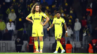 Karagümrük–Fenerbahçe Maçında Penaltı Var Mıydı, Larsson’a Yapılan Müdahale Kırmızı Kart Gerektirir Mi?