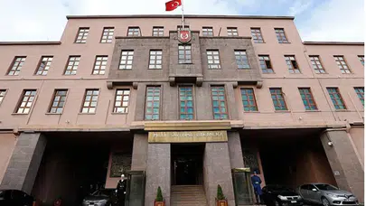 MİLLİ SAVUNMA BAKANLIĞI MAAŞLARI 2026! MSB Memur Maaşı Ne Kadar, İşçi Maaşları, Asker Maaşları, Astsubay Maaşı Kaç TL Oldu?