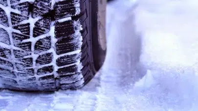 Bakanlık Tarihi Uzattı: Kış Lastiğinde 5 Aylık Yeni Dönem